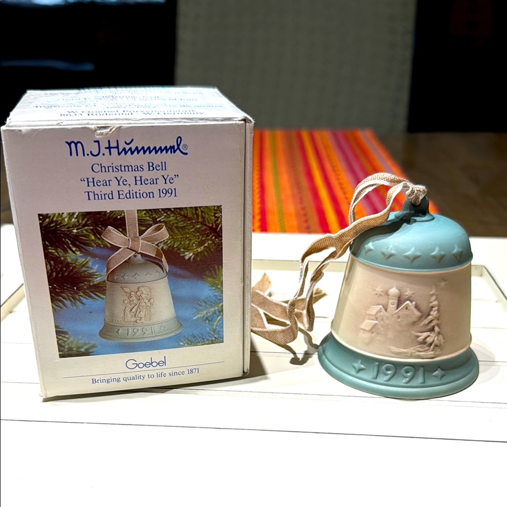 1991 Goebel Hummel Christmas Bell “Hear Ye, Hear Ye” 3rd of 4 in collection